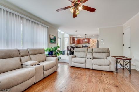 12 Sebring Road Franklin NJ 08873
