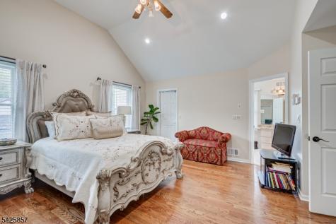 12 Sebring Road Franklin NJ 08873