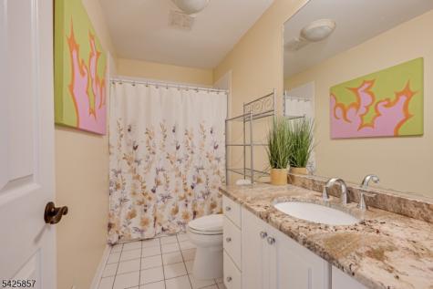 12 Sebring Road Franklin NJ 08873