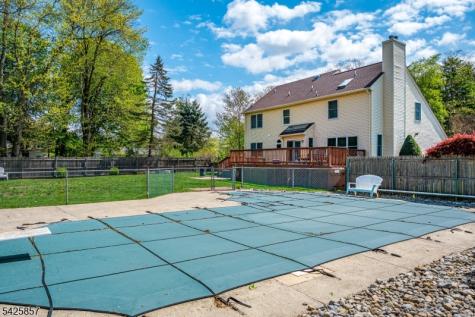 12 Sebring Road Franklin NJ 08873