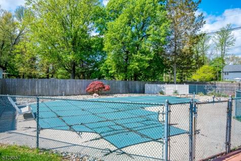 12 Sebring Road Franklin NJ 08873