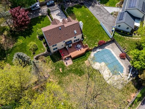 12 Sebring Road Franklin NJ 08873