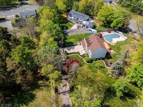 12 Sebring Road Franklin NJ 08873
