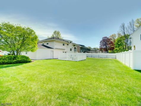 26 Epping Drive Kenilworth NJ 07033