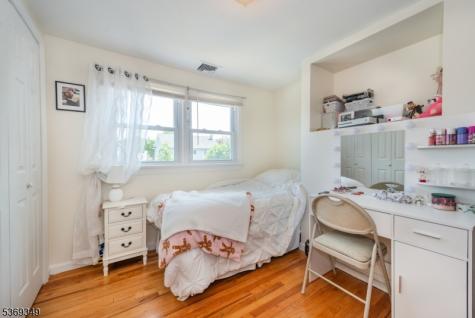 88 Ozone Avenue Cedar Grove NJ 07009