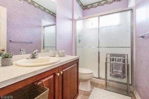 24 Stafford Lane White NJ 07823