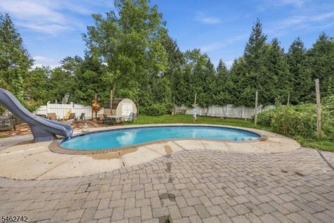 17 Harrison Avenue Long Hill NJ 07933
