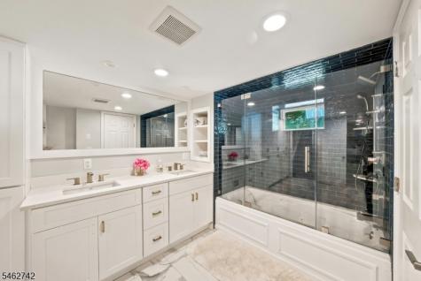 17 Harrison Avenue Long Hill NJ 07933