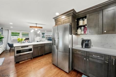 17 Harrison Avenue Long Hill NJ 07933