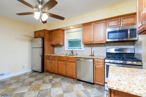 98 Bromley Place Nutley NJ 07110
