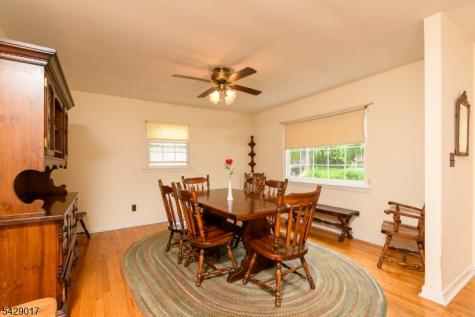 98 Bromley Place Nutley NJ 07110