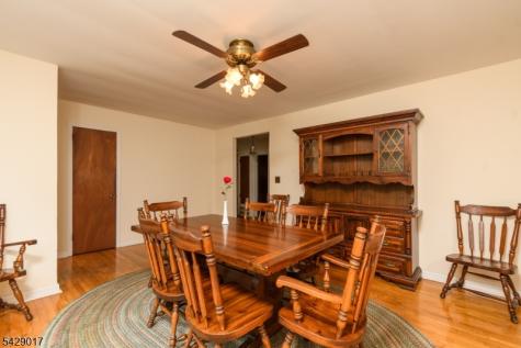 98 Bromley Place Nutley NJ 07110