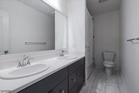 17 Birchwood Pass West Milford NJ 07480