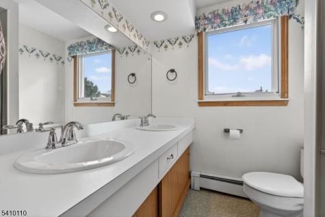 710 W Elm Street Linden NJ 07036
