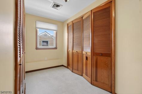 710 W Elm Street Linden NJ 07036