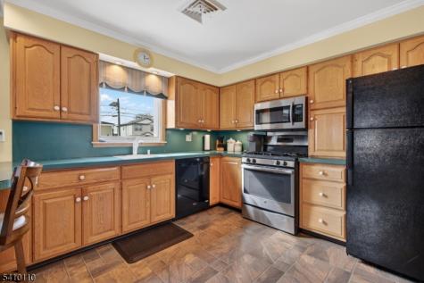 710 W Elm Street Linden NJ 07036