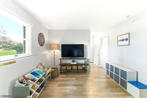 15 Glenn Terrace Fredon NJ 07860