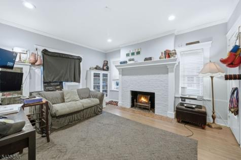 449 Union Avenue Elizabeth NJ 07208