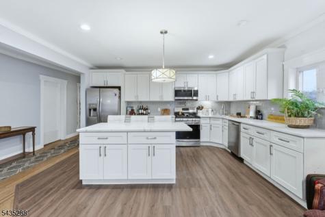 449 Union Avenue Elizabeth NJ 07208