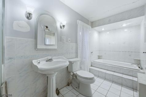 449 Union Avenue Elizabeth NJ 07208