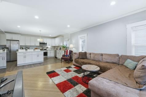 449 Union Avenue Elizabeth NJ 07208
