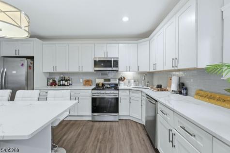 449 Union Avenue Elizabeth NJ 07208