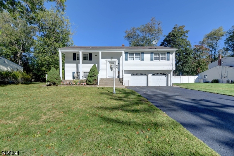 5 Dari Court Lincoln Park NJ 07035