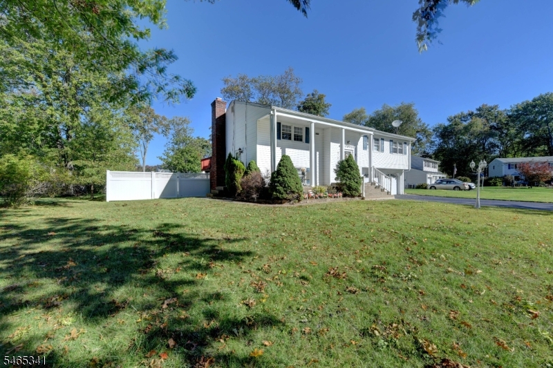5 Dari Court Lincoln Park NJ 07035