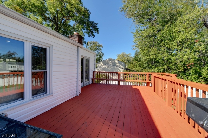 5 Dari Court Lincoln Park NJ 07035