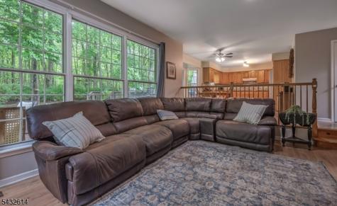 15 Gary Court Mount Olive NJ 07836