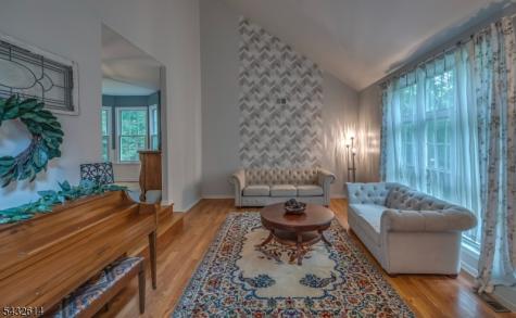 15 Gary Court Mount Olive NJ 07836