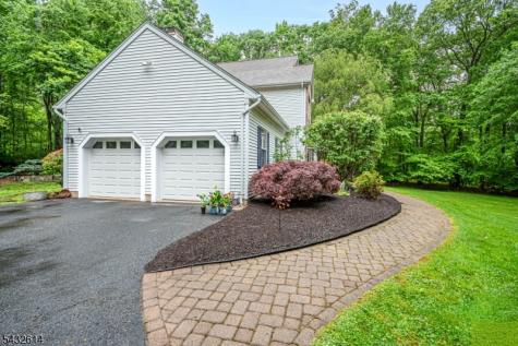15 Gary Court Mount Olive NJ 07836