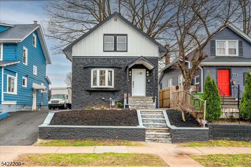 418 E 5th Avenue Roselle NJ 07203