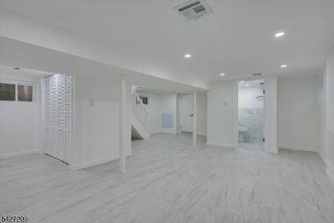 418 E 5th Avenue Roselle NJ 07203