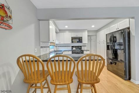 16 Maple Hill Road Clifton NJ 07013