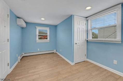 16 Maple Hill Road Clifton NJ 07013