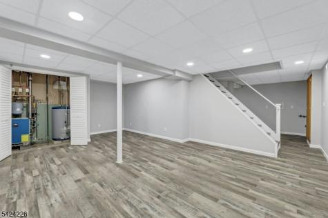 16 Maple Hill Road Clifton NJ 07013