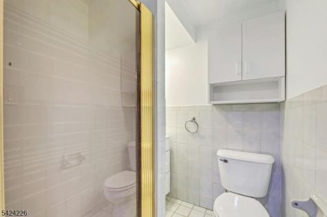 16 Maple Hill Road Clifton NJ 07013