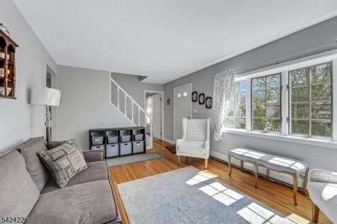 16 Maple Hill Road Clifton NJ 07013
