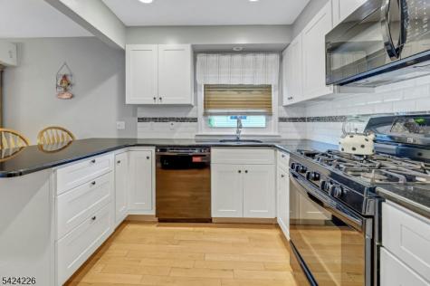 16 Maple Hill Road Clifton NJ 07013