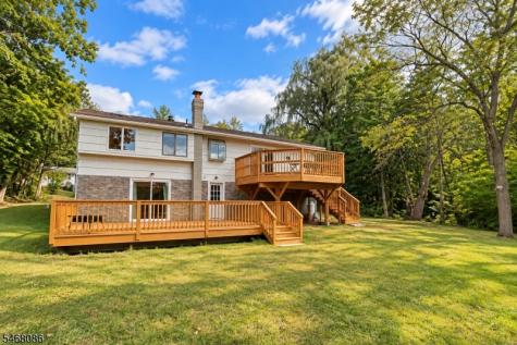 16 Wagon Wheel Road Vernon NJ 07422