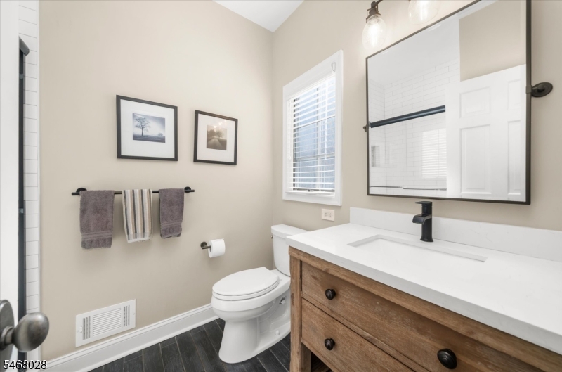 11 Huntington Drive Clinton NJ 08801