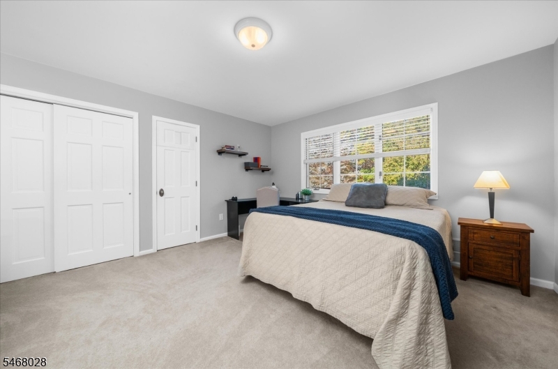 11 Huntington Drive Clinton NJ 08801