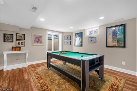 11 Huntington Drive Clinton NJ 08801