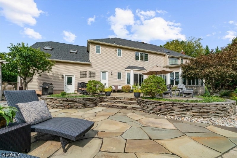 11 Huntington Drive Clinton NJ 08801