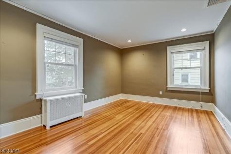 11 Windsor Place Montclair NJ 07043