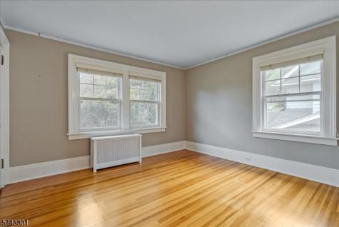 11 Windsor Place Montclair NJ 07043