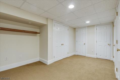 11 Windsor Place Montclair NJ 07043
