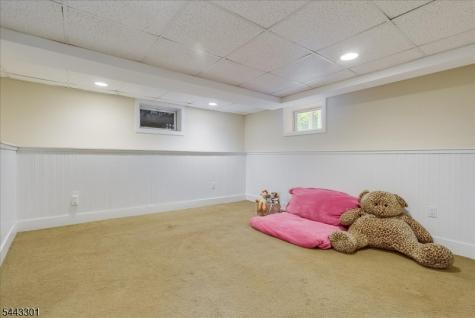 11 Windsor Place Montclair NJ 07043