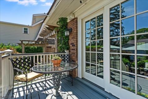11 Windsor Place Montclair NJ 07043
